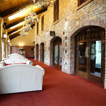 Mulroy Woods Hotel Milford