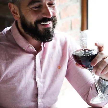 Mulroy Woods מלון 4*