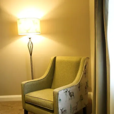 Hotel Mulroy Woods 4*