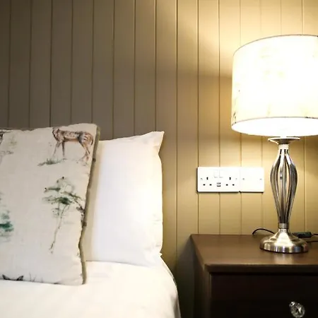 Hotel Mulroy Woods 4*