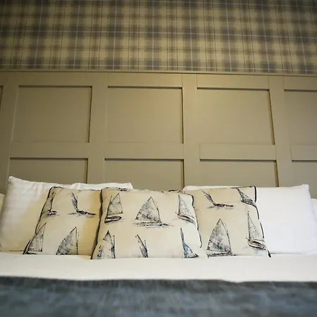 Mulroy Woods Hotel