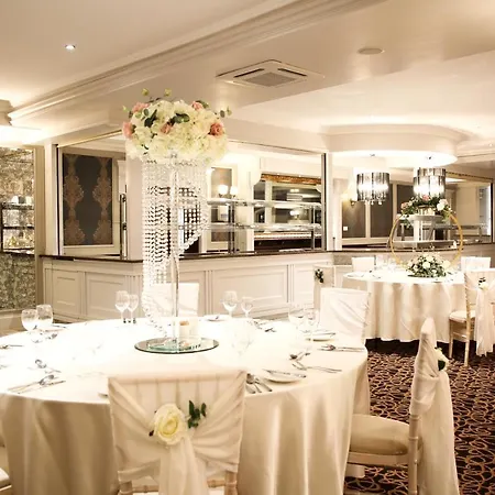 Mulroy Woods Hotel 4*