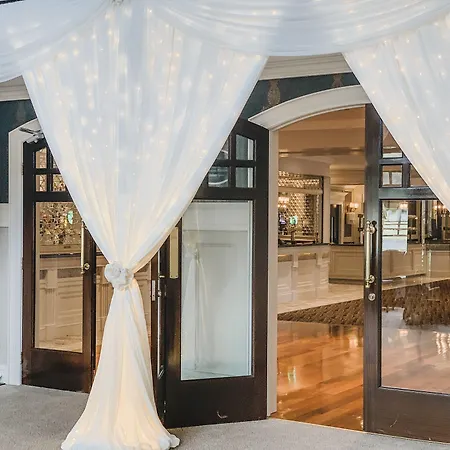 מלון Mulroy Woods מילפורד