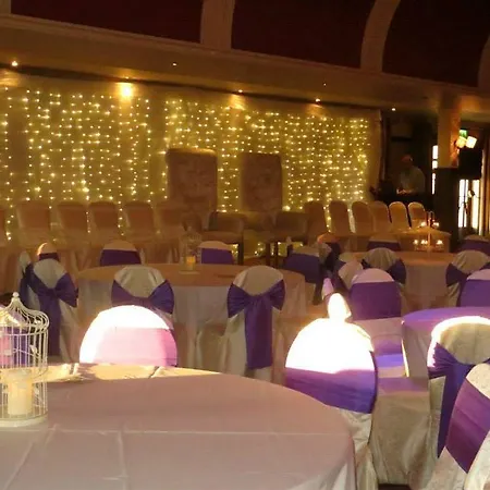 Hotel Mulroy Woods