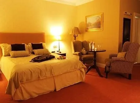 Mulroy Woods Hotel