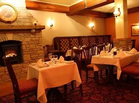 Hotel Mulroy Woods