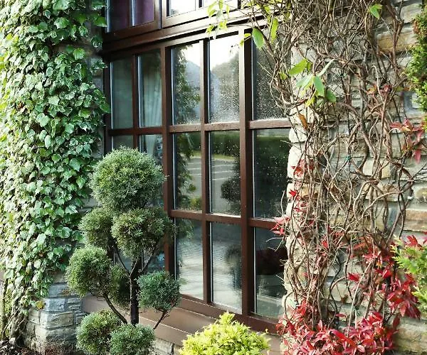 Mulroy Woods 4* Milford