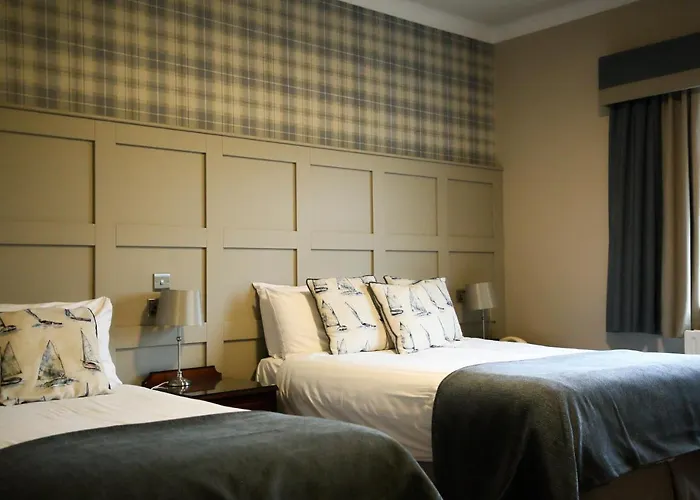 Hotel Mulroy Woods 4*