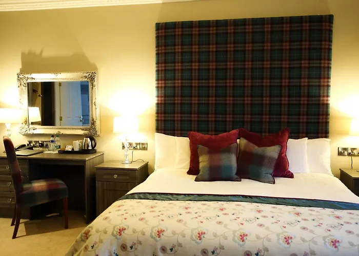 Mulroy Woods Hotel 4*