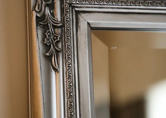 Отель Mulroy Woods Милфорд